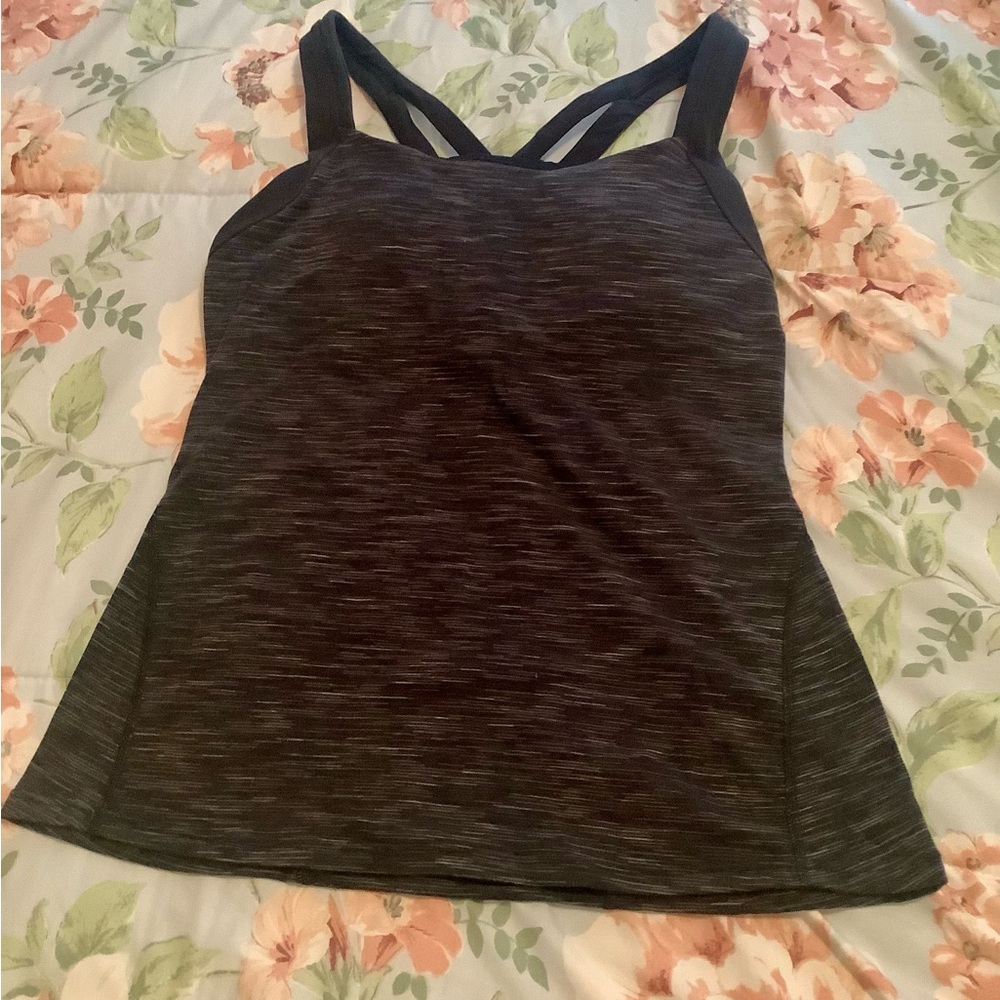 Athletic top grey crisscross straps size medium built in bra  phone pocket 🥀